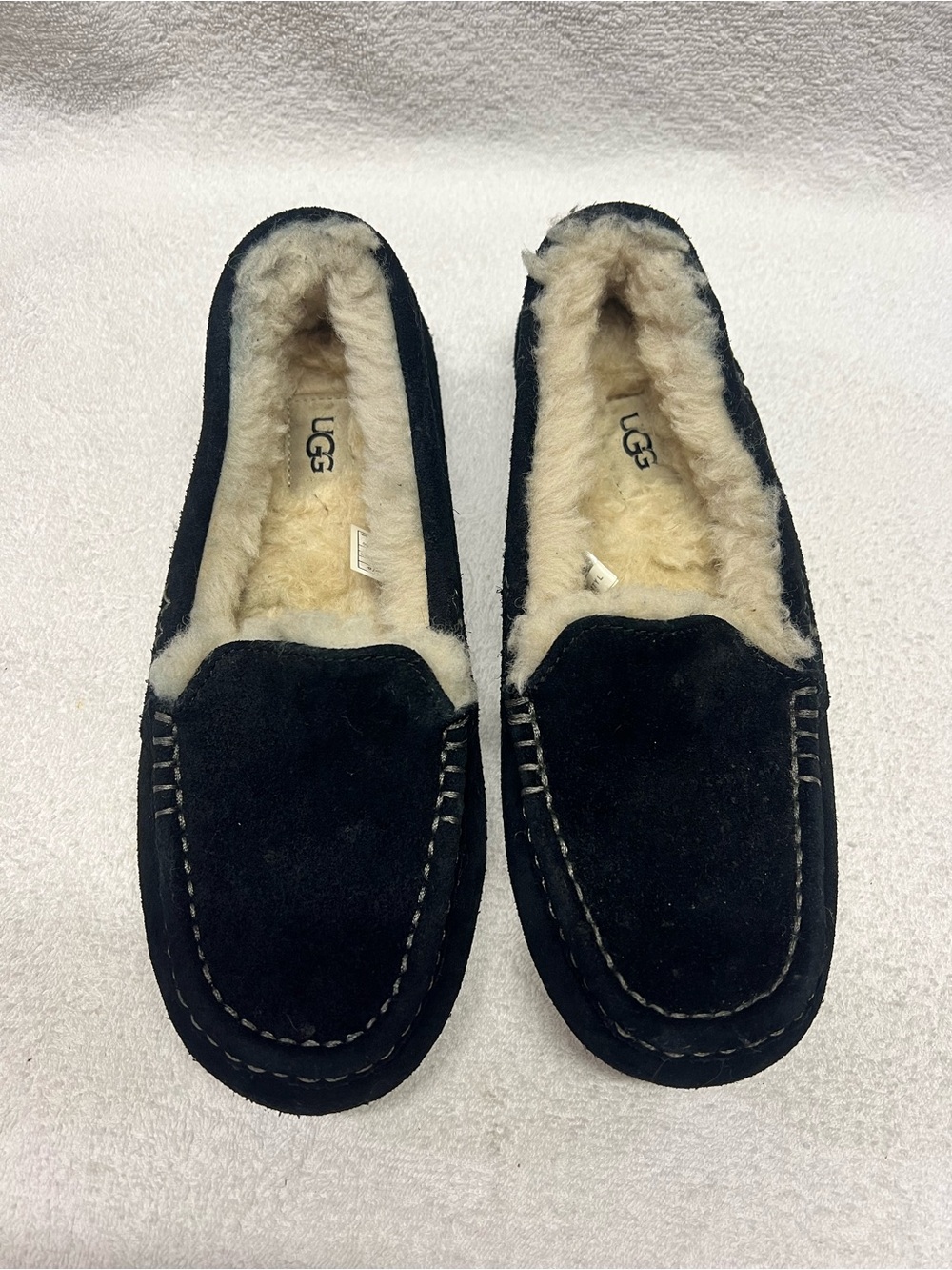 UGG Black Suede Shearling Women’s Moccasin Home Slippers Size US 9 / EUR 40